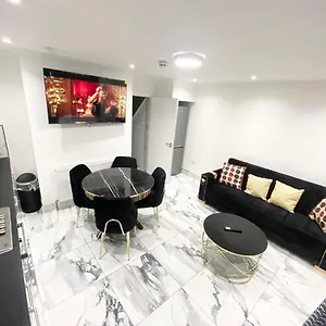Holiday home The Royal Boutique Westminster By London Sleep 9, Hayes (Greater London)