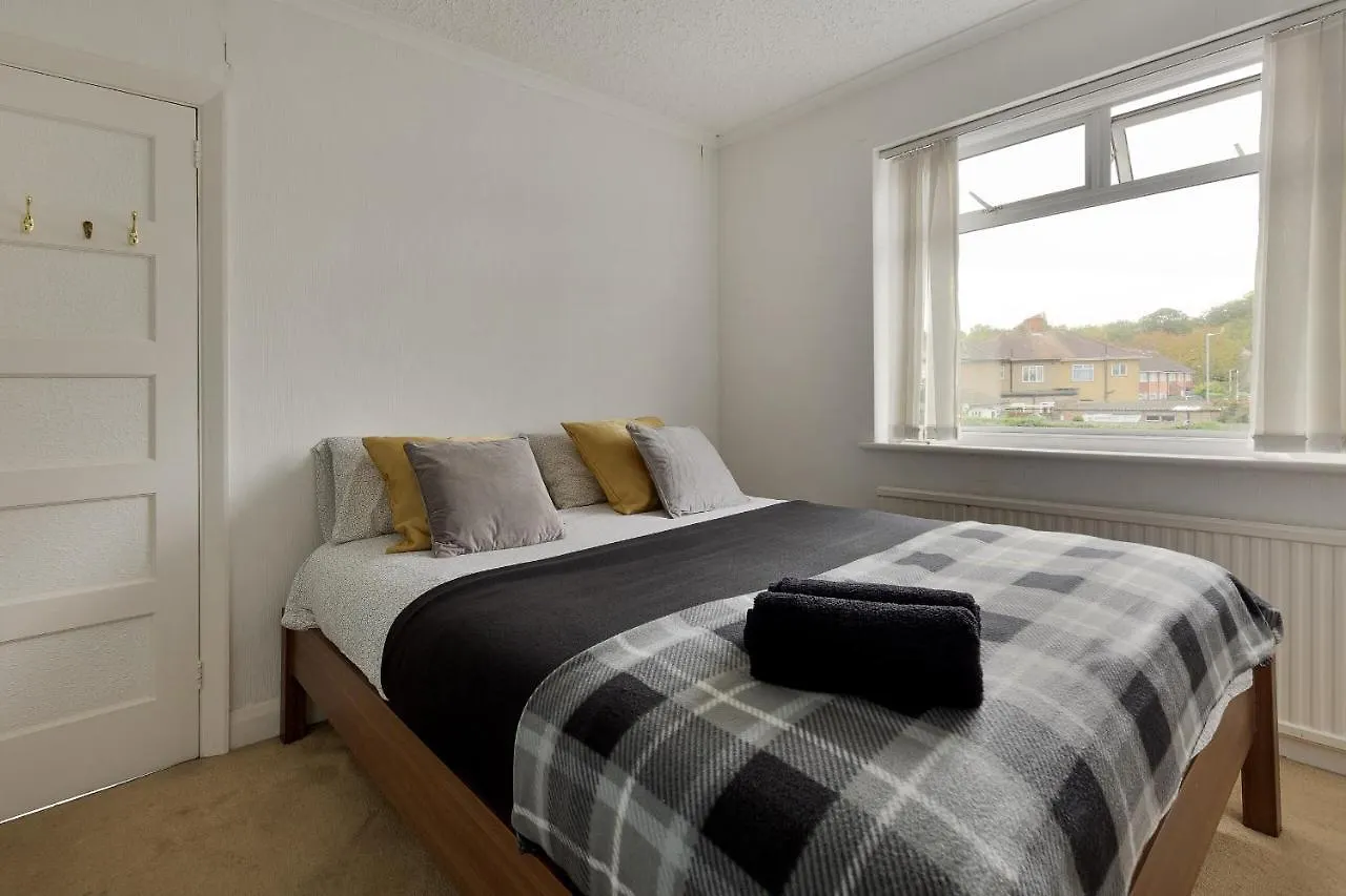 Goshawk Gardens Apartment Hayes